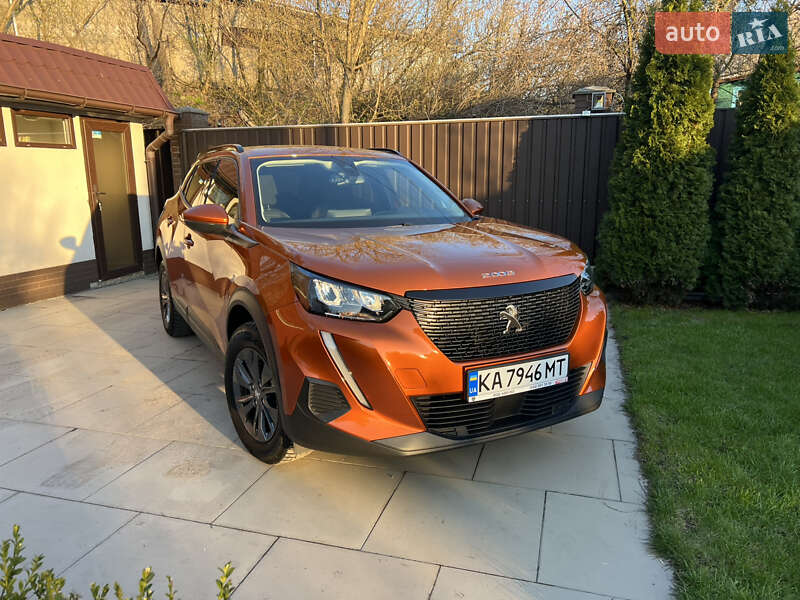 Внедорожник / Кроссовер Peugeot 2008 2021 в Киеве