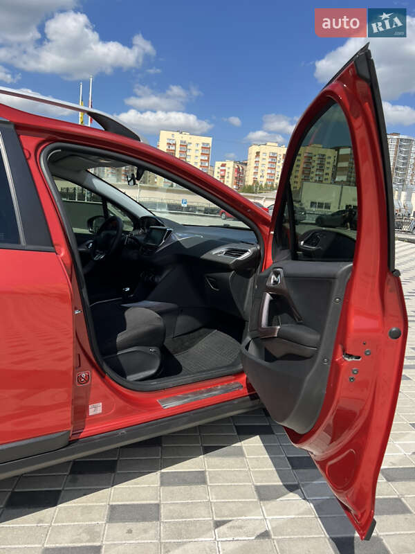 Внедорожник / Кроссовер Peugeot 2008 2014 в Хмельницком