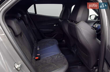 Внедорожник / Кроссовер Peugeot 2008 2023 в 