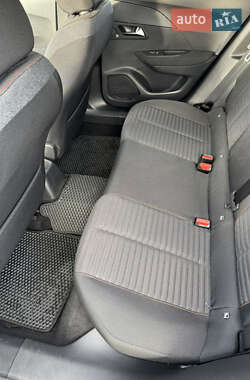 Позашляховик / Кросовер Peugeot 2008 2020 в 