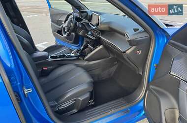Внедорожник / Кроссовер Peugeot 2008 2021 в 