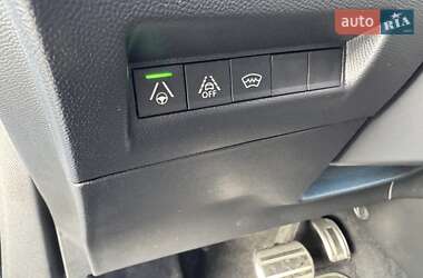 Внедорожник / Кроссовер Peugeot 2008 2021 в 