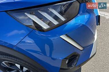 Внедорожник / Кроссовер Peugeot 2008 2021 в 