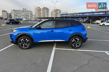 Внедорожник / Кроссовер Peugeot 2008 2021 в 