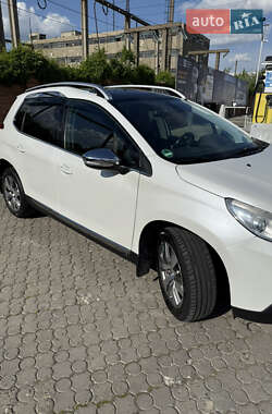 Позашляховик / Кросовер Peugeot 2008 2013 в 