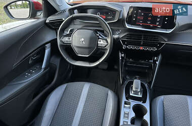 Позашляховик / Кросовер Peugeot 2008 2020 в 