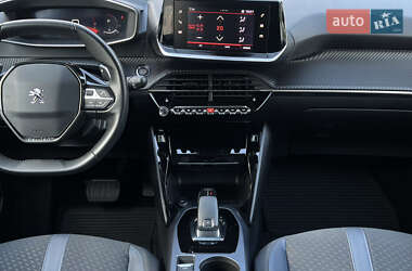 Позашляховик / Кросовер Peugeot 2008 2020 в 