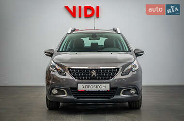 Позашляховик / Кросовер Peugeot 2008 2017 в 