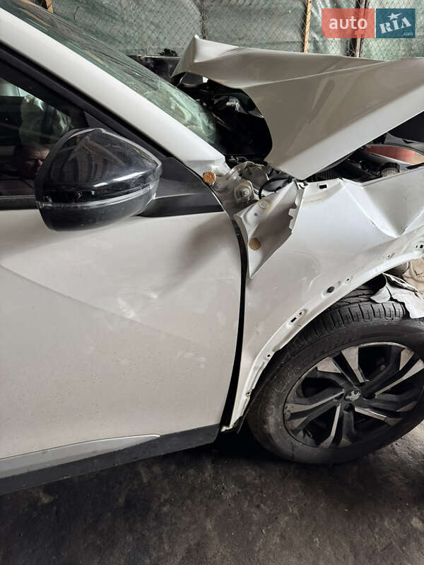 Позашляховик / Кросовер Peugeot 2008 2023 в Миронівці