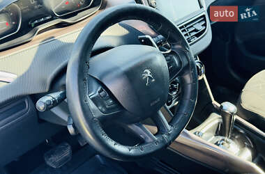 Внедорожник / Кроссовер Peugeot 2008 2013 в 