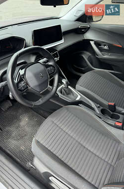 Позашляховик / Кросовер Peugeot 2008 2020 в 