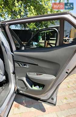 Внедорожник / Кроссовер Peugeot 2008 2020 в 