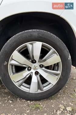 Внедорожник / Кроссовер Peugeot 2008 2013 в 