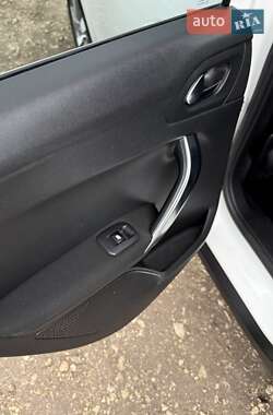 Внедорожник / Кроссовер Peugeot 2008 2013 в 