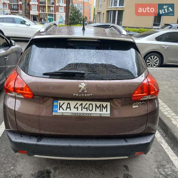 Внедорожник / Кроссовер Peugeot 2008 2015 в Ирпене
