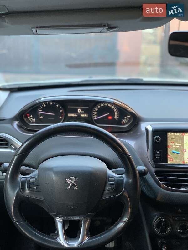 Позашляховик / Кросовер Peugeot 2008 2014 в Городку