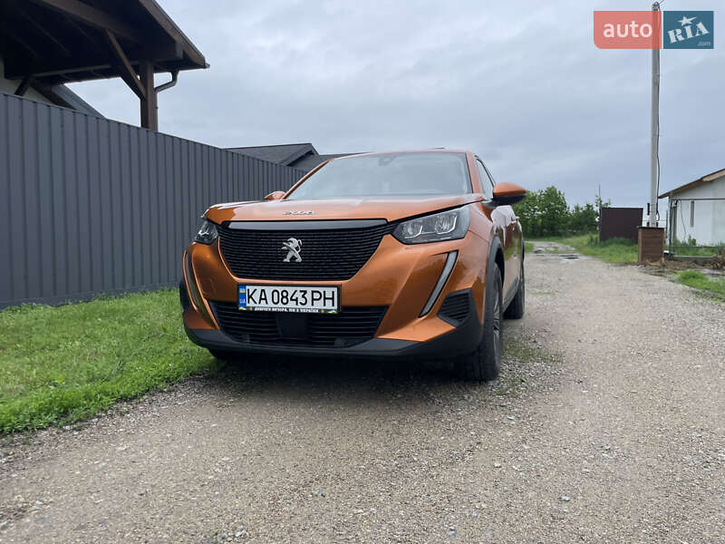 Внедорожник / Кроссовер Peugeot 2008 2021 в 
