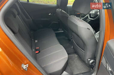 Внедорожник / Кроссовер Peugeot 2008 2021 в 