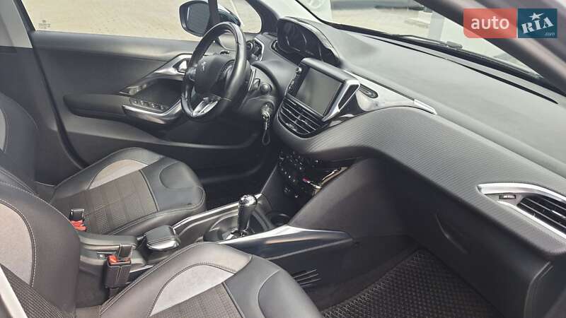 Внедорожник / Кроссовер Peugeot 2008 2013 в Белой Церкви