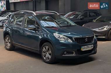 Внедорожник / Кроссовер Peugeot 2008 2016 в Киеве