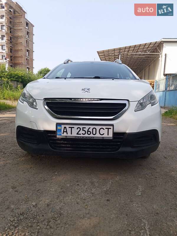 Позашляховик / Кросовер Peugeot 2008 2015 в Івано-Франківську