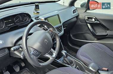 Внедорожник / Кроссовер Peugeot 2008 2019 в Хмельницком
