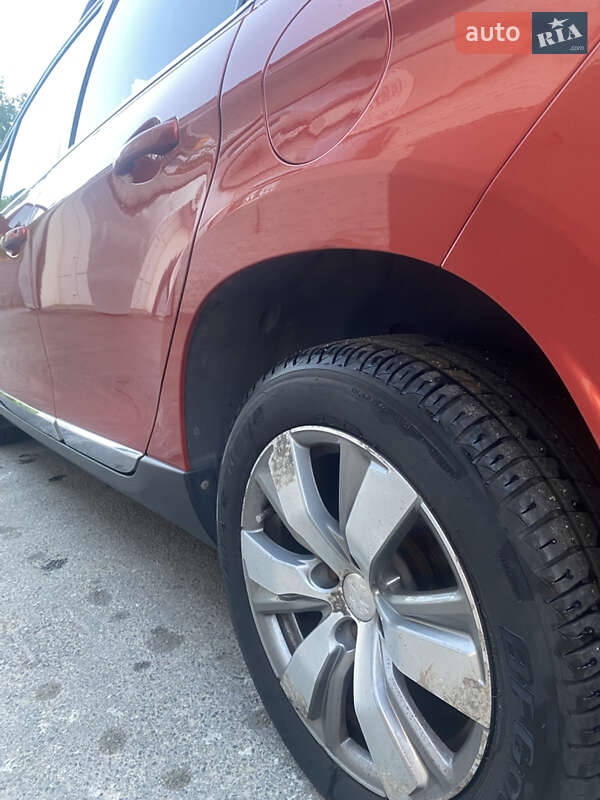 Внедорожник / Кроссовер Peugeot 2008 2014 в Виннице