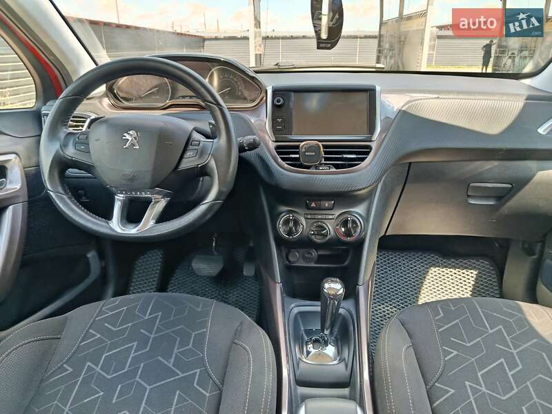 Внедорожник / Кроссовер Peugeot 2008 2014 в Ирпене фото 16 Внедорожник / Кроссовер Peugeot 2008 2014 в Ирпене