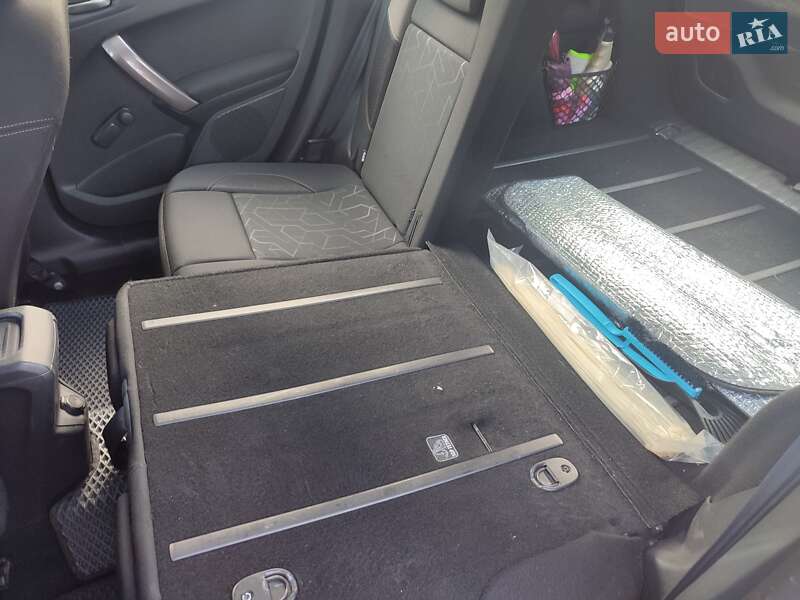 Внедорожник / Кроссовер Peugeot 2008 2014 в Ирпене фото 14 Внедорожник / Кроссовер Peugeot 2008 2014 в Ирпене