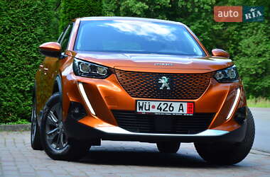 Внедорожник / Кроссовер Peugeot 2008 2021 в Дрогобыче