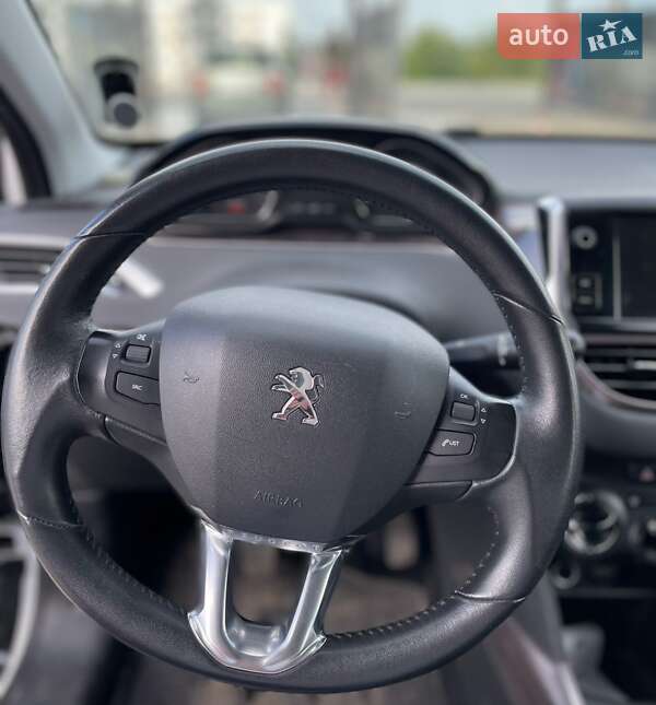 Позашляховик / Кросовер Peugeot 2008 2014 в Львові