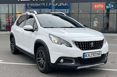 Внедорожник / Кроссовер Peugeot 2008 2018 в Киеве