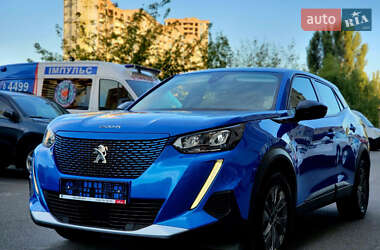Внедорожник / Кроссовер Peugeot 2008 2022 в Киеве