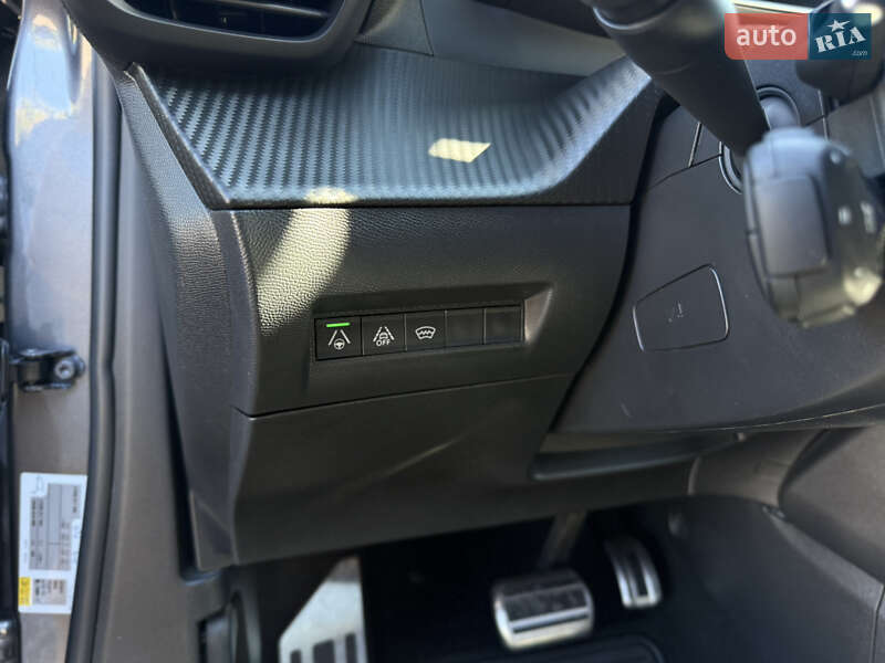 Внедорожник / Кроссовер Peugeot 2008 2022 в Киеве фото 21 Внедорожник / Кроссовер Peugeot 2008 2022 в Киеве