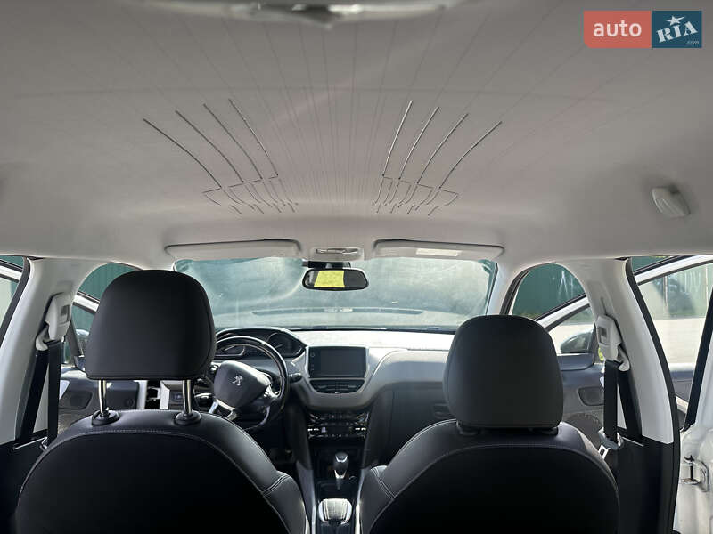 Позашляховик / Кросовер Peugeot 2008 2016 в Івано-Франківську