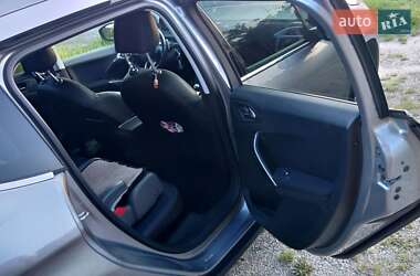 Внедорожник / Кроссовер Peugeot 2008 2014 в 