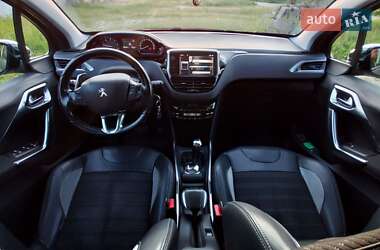 Внедорожник / Кроссовер Peugeot 2008 2014 в 