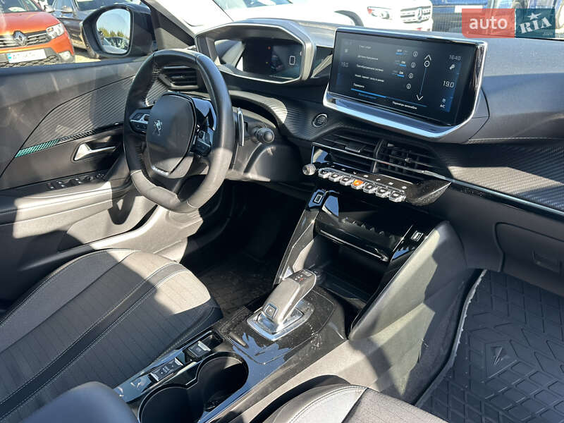 Внедорожник / Кроссовер Peugeot 2008 2021 в Ивано-Франковске