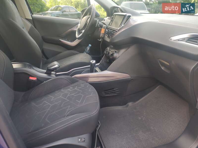 Позашляховик / Кросовер Peugeot 2008 2014 в Києві