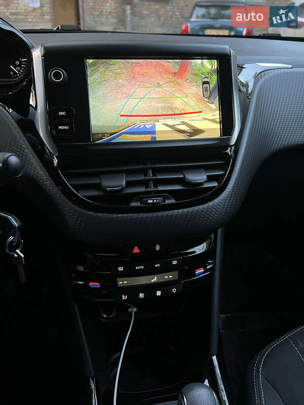 Позашляховик / Кросовер Peugeot 2008 2019 в Харкові