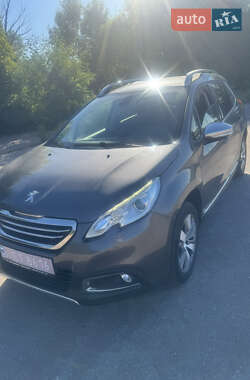 Позашляховик / Кросовер Peugeot 2008 2015 в  фото 10 Позашляховик / Кросовер Peugeot 2008 2015 в