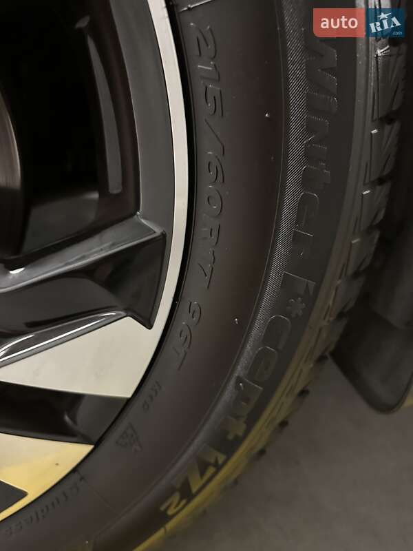 Внедорожник / Кроссовер Peugeot 2008 2021 в Киеве фото 25 Внедорожник / Кроссовер Peugeot 2008 2021 в Киеве