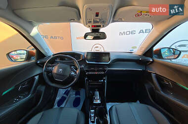 Внедорожник / Кроссовер Peugeot 2008 2021 в 