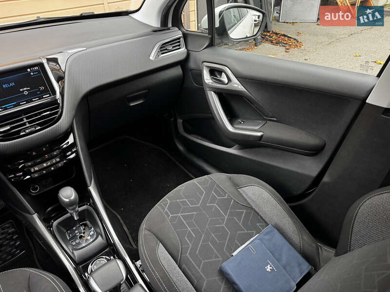 Позашляховик / Кросовер Peugeot 2008 2017 в Києві
