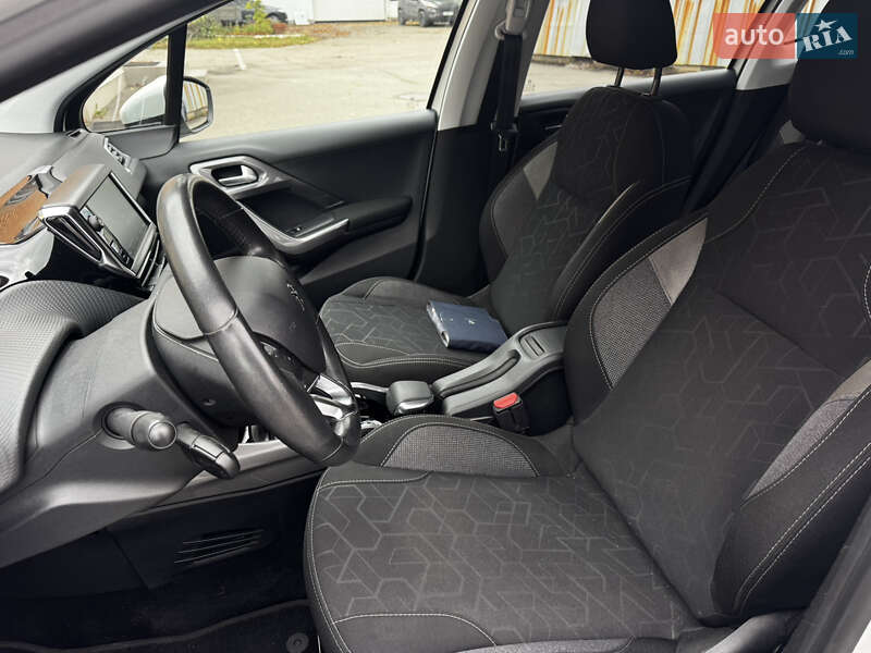 Позашляховик / Кросовер Peugeot 2008 2017 в Києві