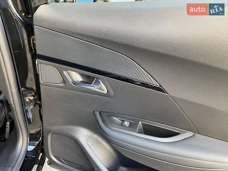 Внедорожник / Кроссовер Peugeot 2008 2020 в Киеве