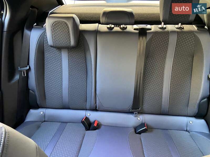 Внедорожник / Кроссовер Peugeot 2008 2020 в Киеве