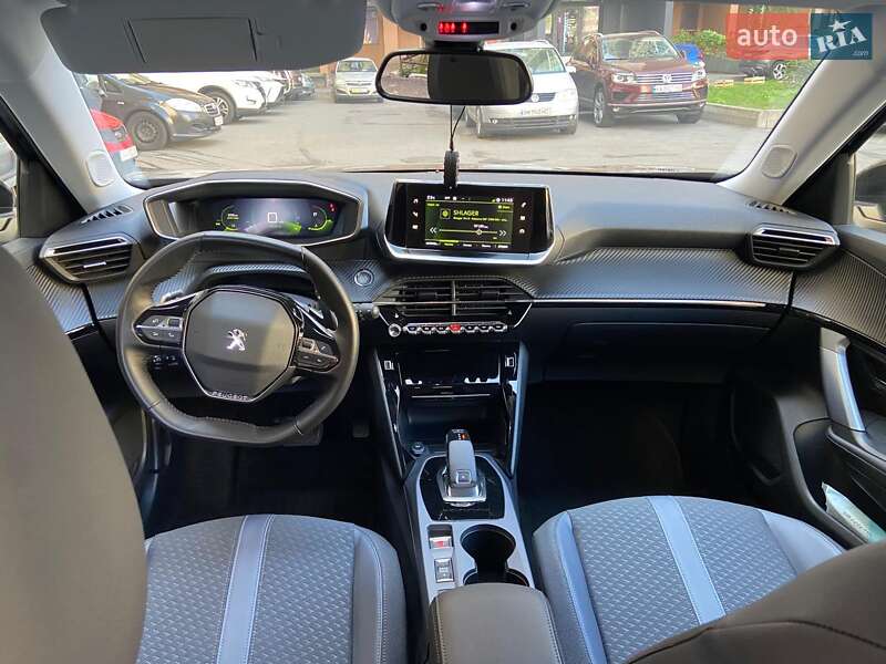 Внедорожник / Кроссовер Peugeot 2008 2020 в Киеве