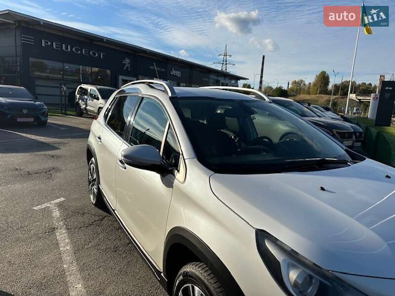 Внедорожник / Кроссовер Peugeot 2008 2017 в Киеве фото 8 Внедорожник / Кроссовер Peugeot 2008 2017 в Киеве