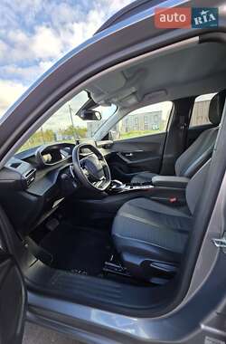 Внедорожник / Кроссовер Peugeot 2008 2021 в 